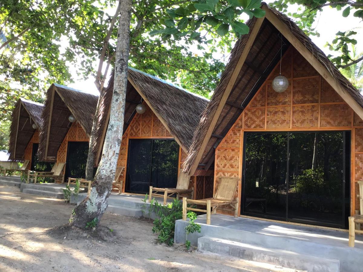 Sol Y Mar Beach Resort General Luna  Exterior photo